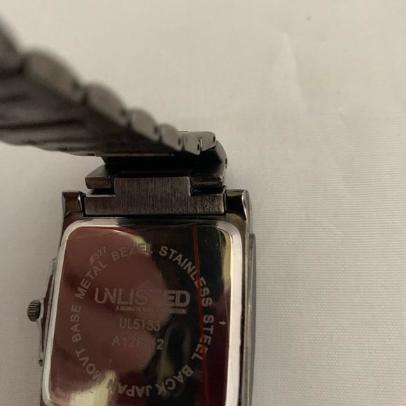 UNLISTED BY KENNETH COLE IS WATCH - Picture 3 of 5